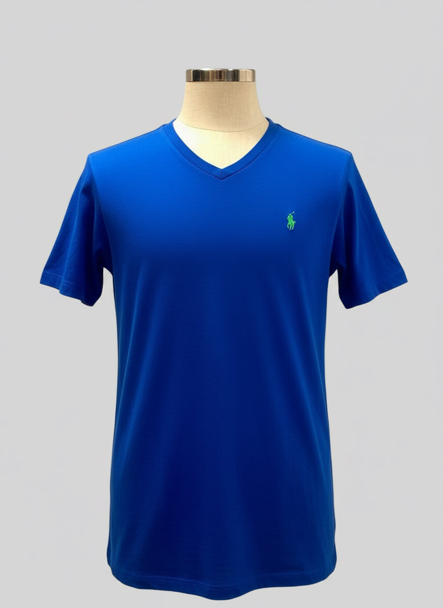 Camiseta cuello V Polo Ralph Lauren 🏇🏼 color azul navy con logo en verde Talla Large Entalle Clásico