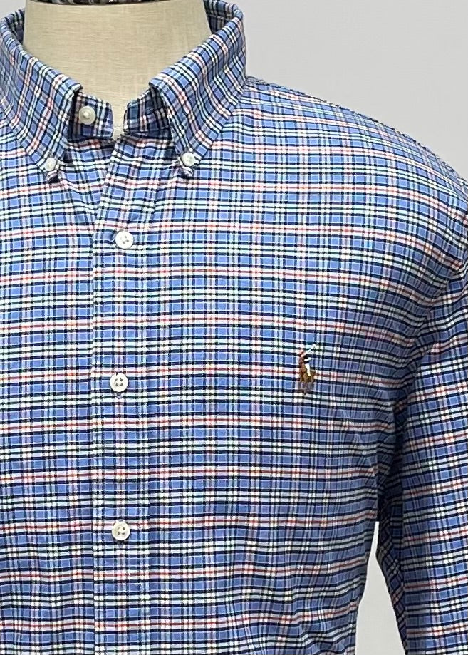 Camisa Polo Ralph Lauren 🏇🏼 Oxford color celeste con patron de cuadros en rojo y blanco Talla M Entalle Regular