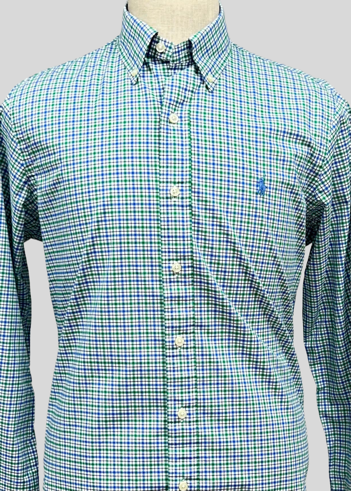 Camisa Polo Ralph Lauren 🏇🏼 color blanco con patrón de cuadros gingham azul y verde Entalle Regular S