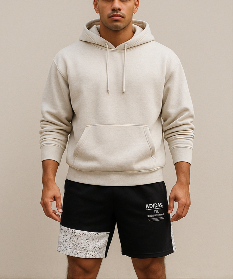 Short Lounge Adidas 🏃🏻‍♂️ color negro con diseño con diseño de grafiti blanco talla S