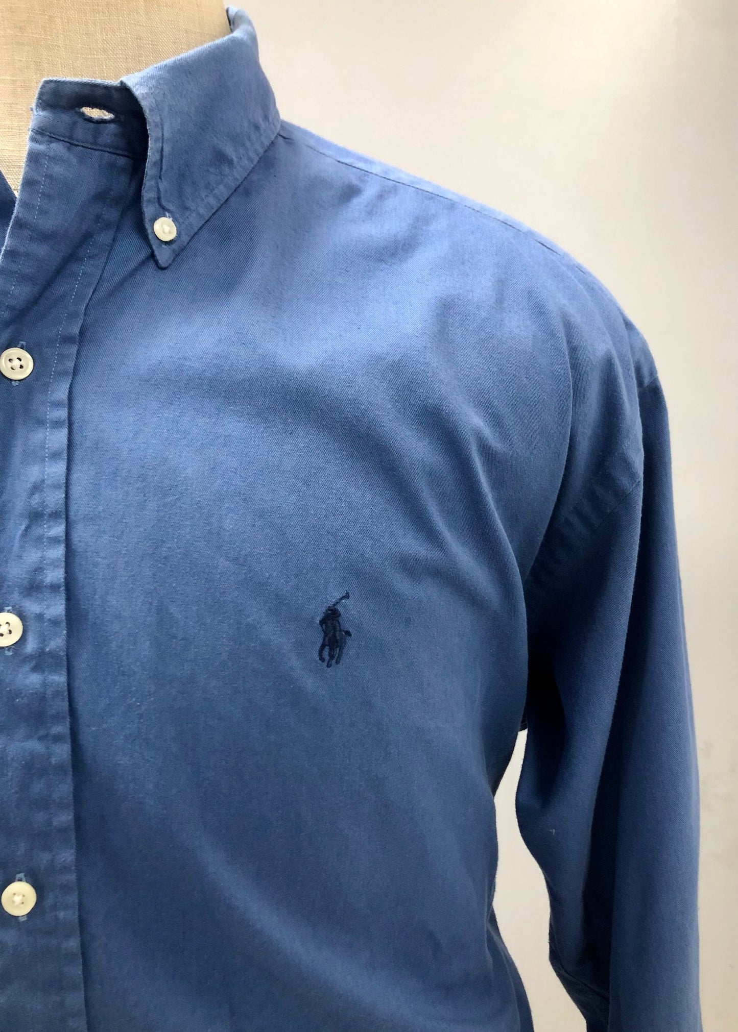 Camisa de botones Polo Ralph Lauren 🏇🏼  en color azul Talla XL Entalle Regular (ver descripción)