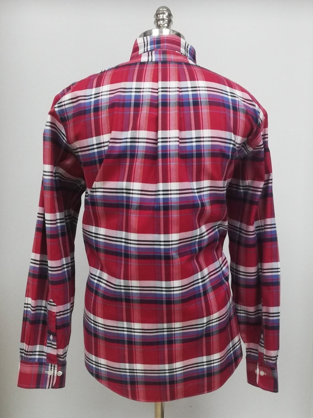 Camisa Brooks Brothers 🐑 color rojo con cuadros tartán en azul y blanco Talla XL Entalle Regular