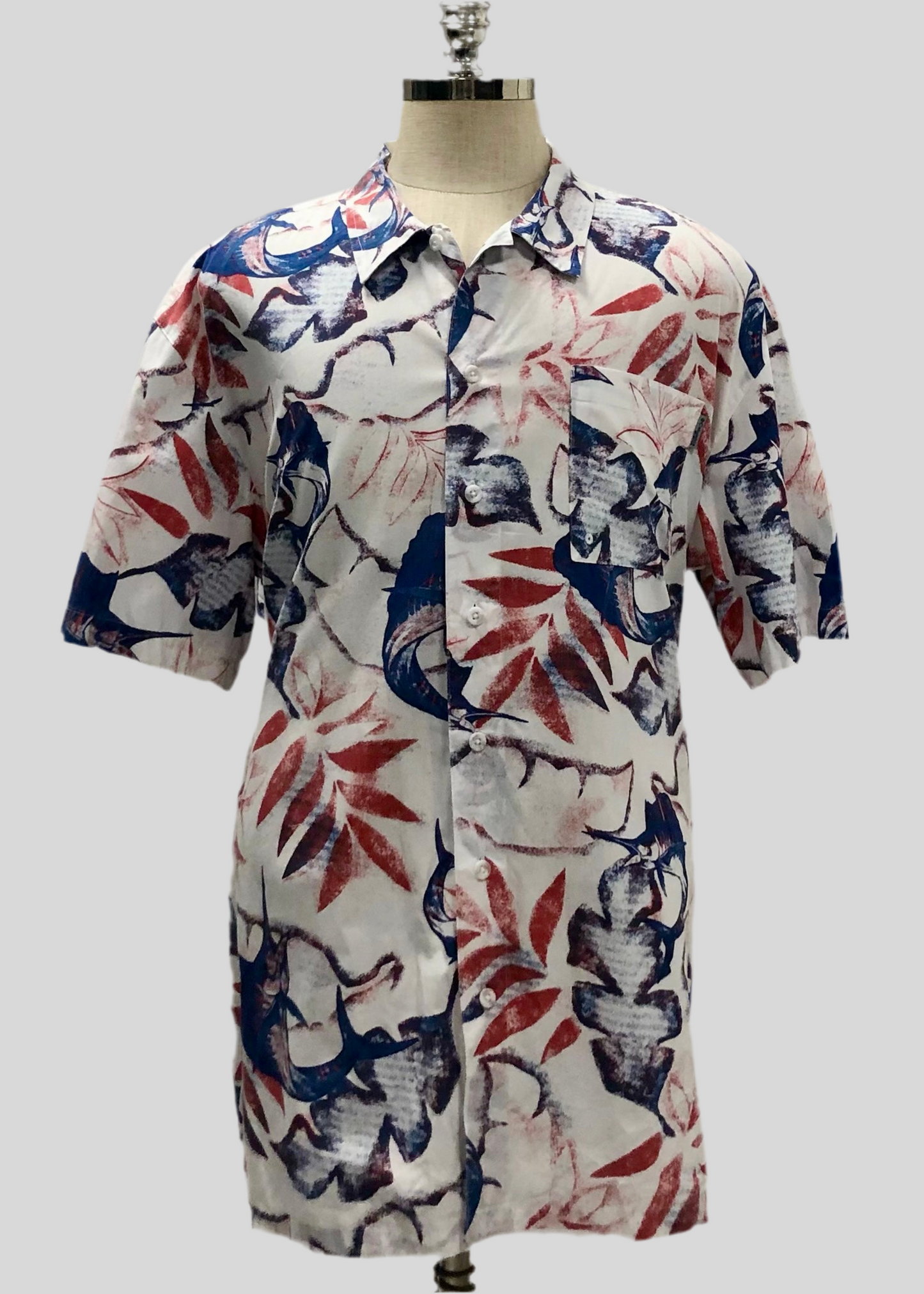 Camisa Columbia 🔹Color blanco con diseño floral en azul y rojo Talla XXL