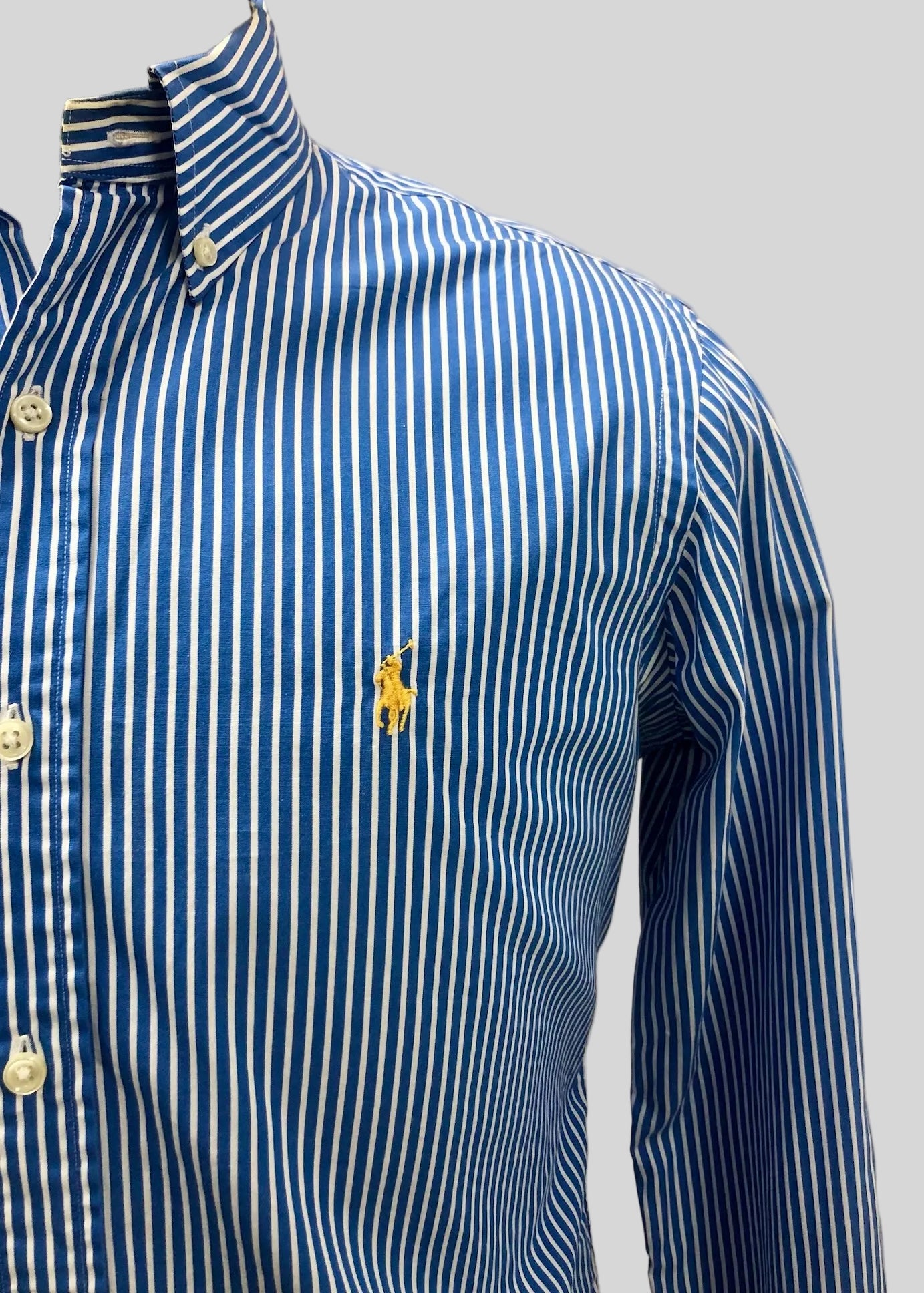 Camisa Polo Ralph Lauren 🏇🏼 de rayas en color azul navy y blanco Talla S Entalle Regular