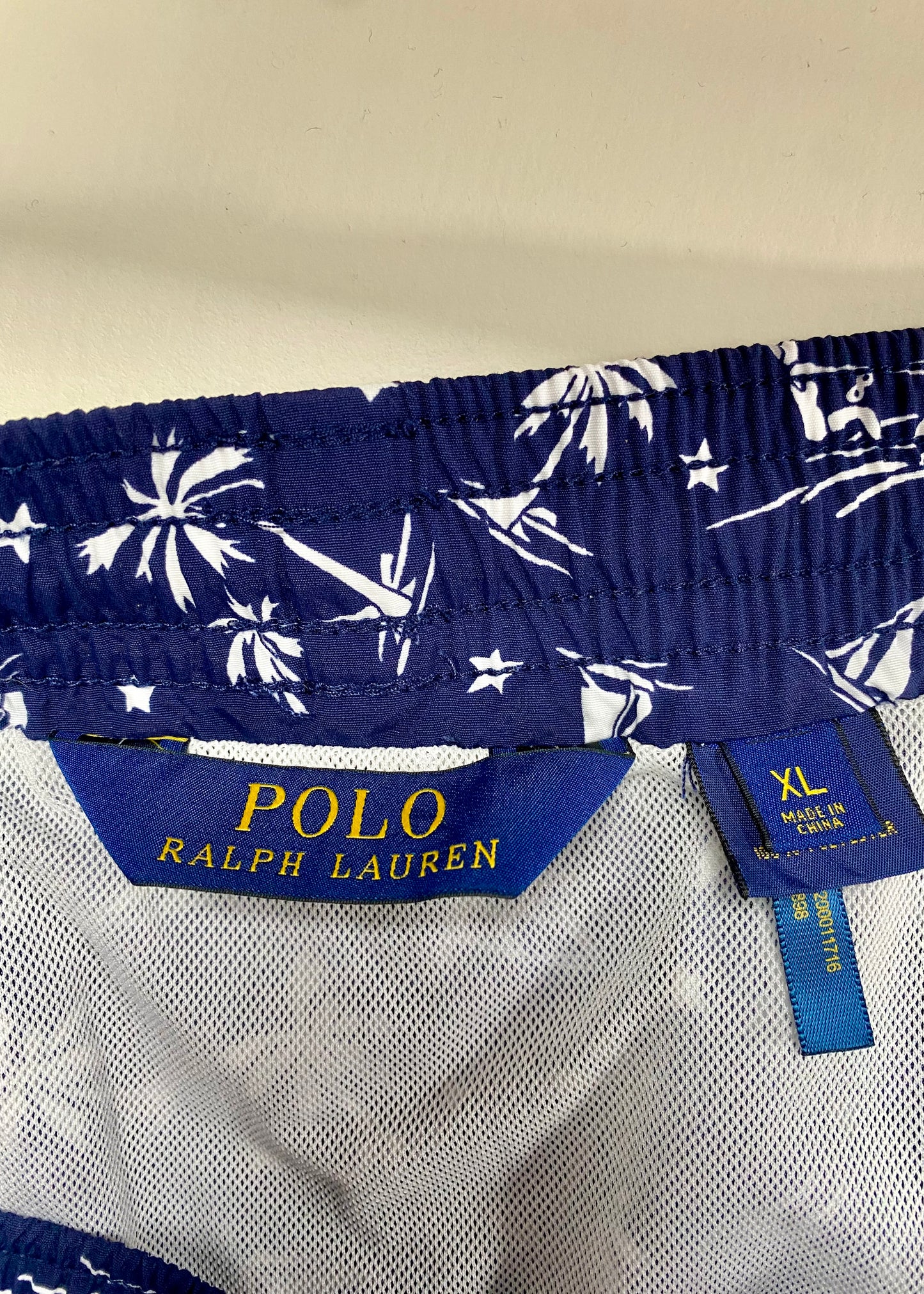 Short de baño Polo Ralph Lauren 🏇🏼color azul navy con diseño de isla en blanco talla XL