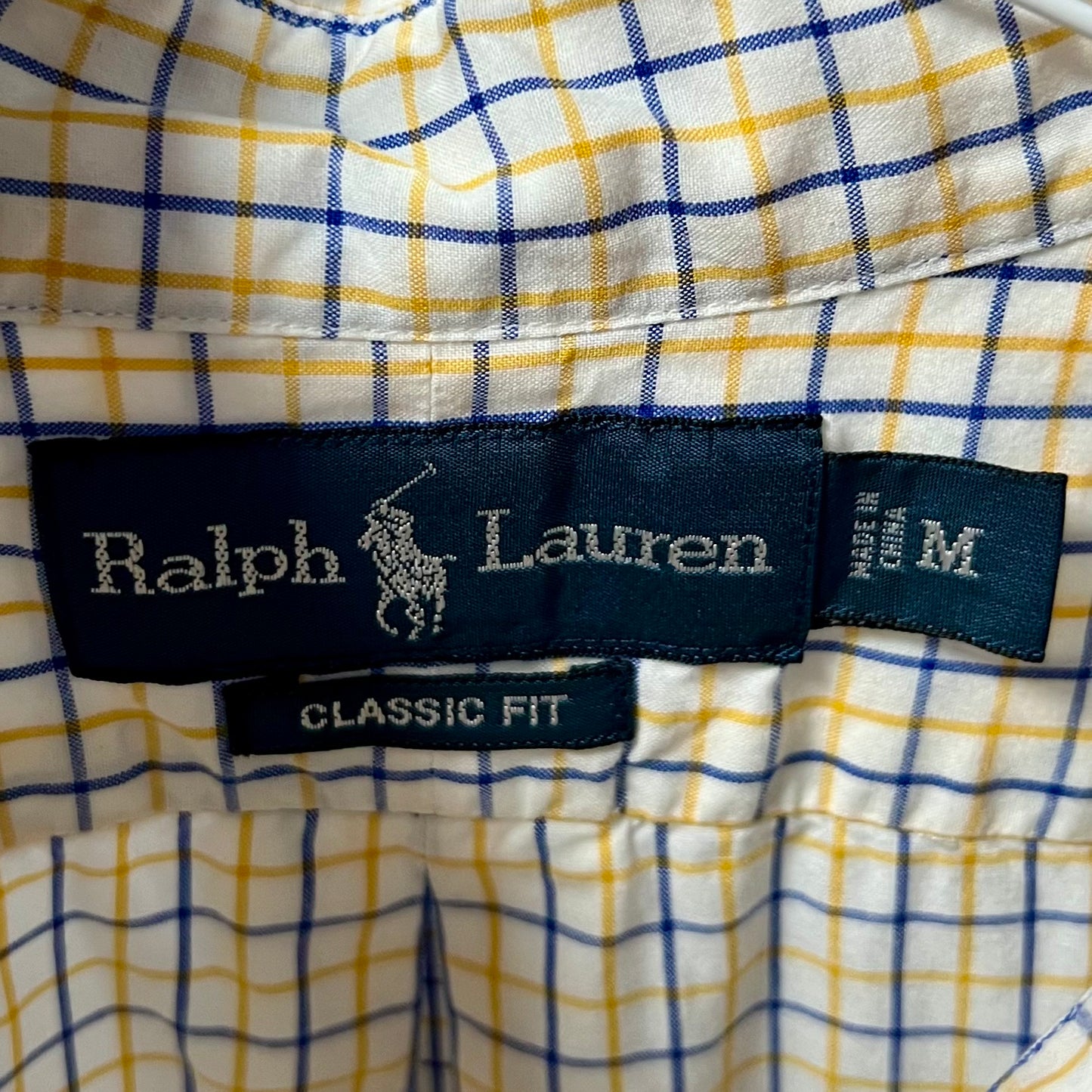 Camisa Polo Ralph Lauren 🏇🏼 color blanco con patron de cuadros en amarillo y azul Talla M Entalle Clásico