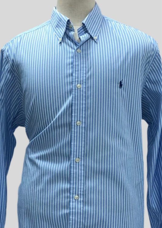 Camisa Polo Ralph Lauren 🏇🏼 con patron de rayas en color celeste y blanco Talla XL Entalle Clásico
