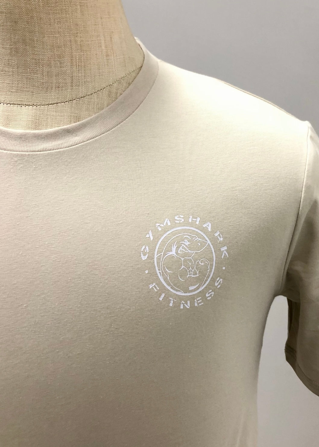 Camiseta de entrenamiento Gymshark 🏋🏽 color crema y logo en blanco Talla S