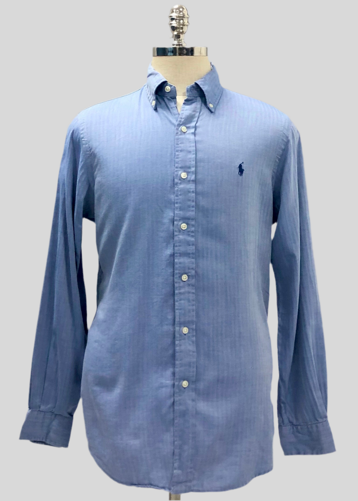 Camisa de botones Polo Ralph Lauren 🏇🏼 con finas rayas en color azul Talla M Entalle Clásico