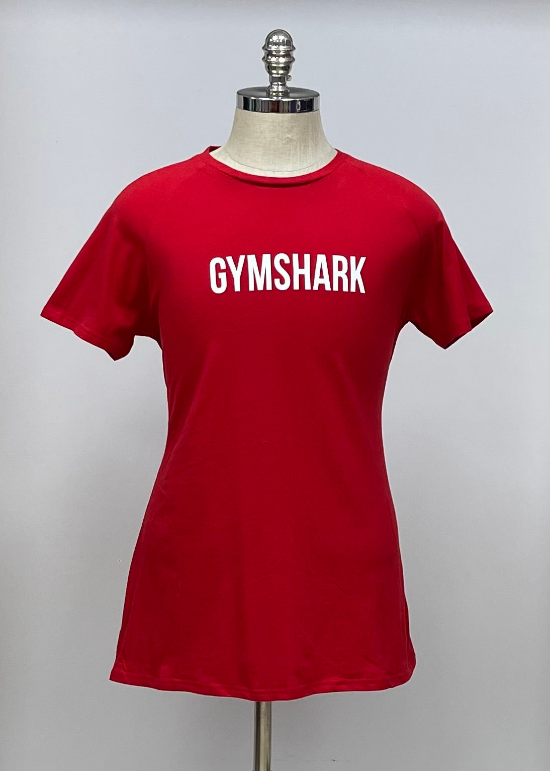 Camiseta de redondo Gymshark 🏋🏽 color rojo y logo en blanco Talla XL