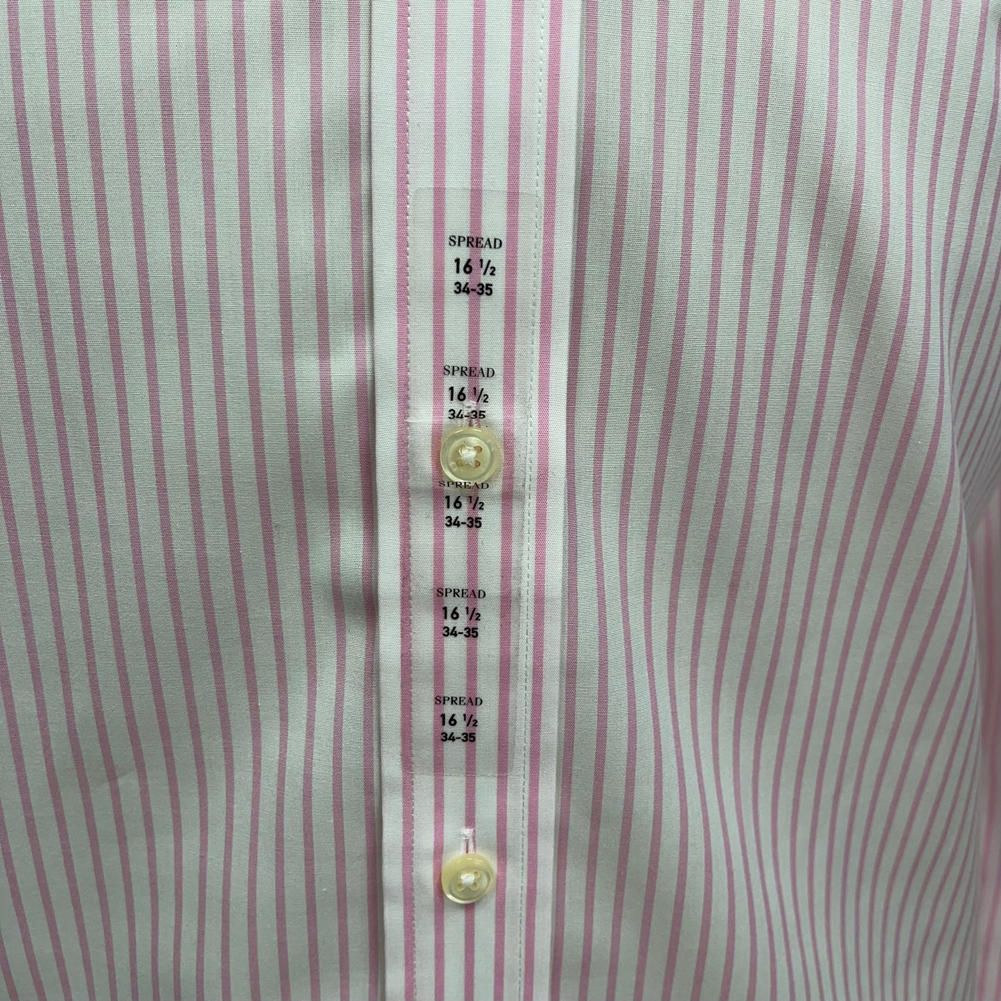 Camisa Polo Ralph Lauren 🏇🏼 color blanco con patron de rayas finas en color rosado Talla L Entalle Regular