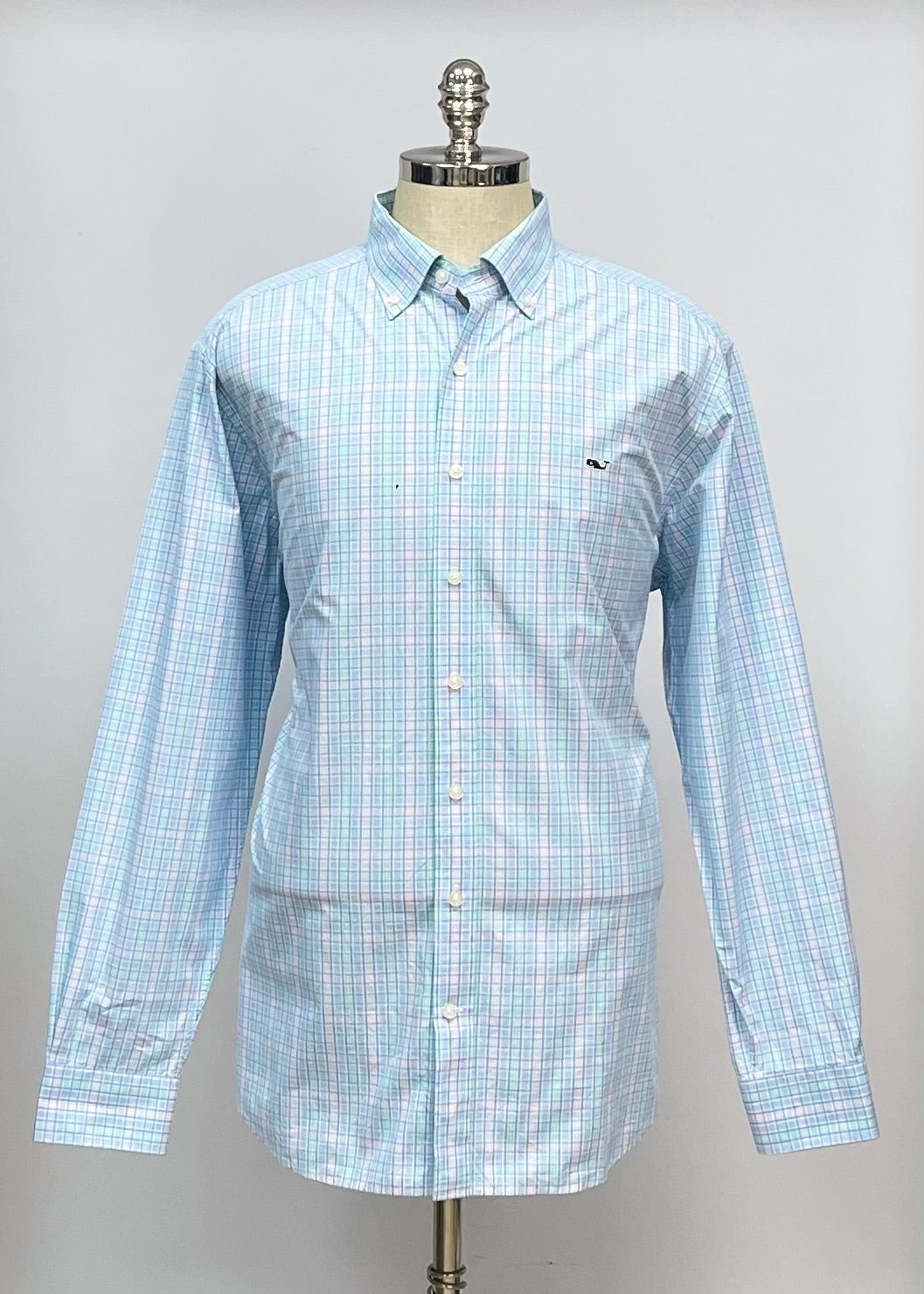 Camisa de botones Vineyard Vines 🐳 color blanco de cuadros en color rosado, verde y celeste Talla XL Entalle Slim Fit