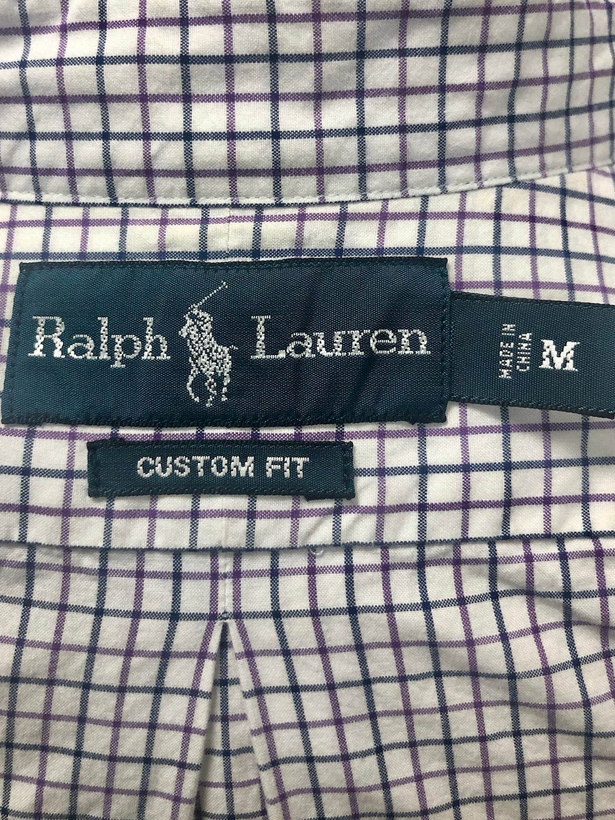 Camisa Polo Ralph Lauren 🏇🏼 color blanco con patron de cuadro azul y morado Talla M Entalle Custom Fit