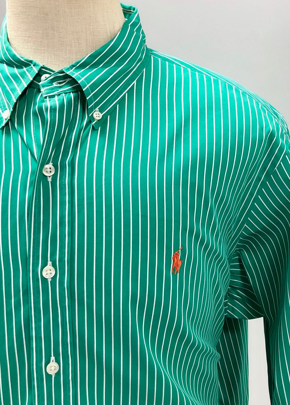 Camisa de botones Polo Ralph Lauren 🏇🏼 con patron de rayas en color verde y blanco Talla XXL Entalle Custom Fit