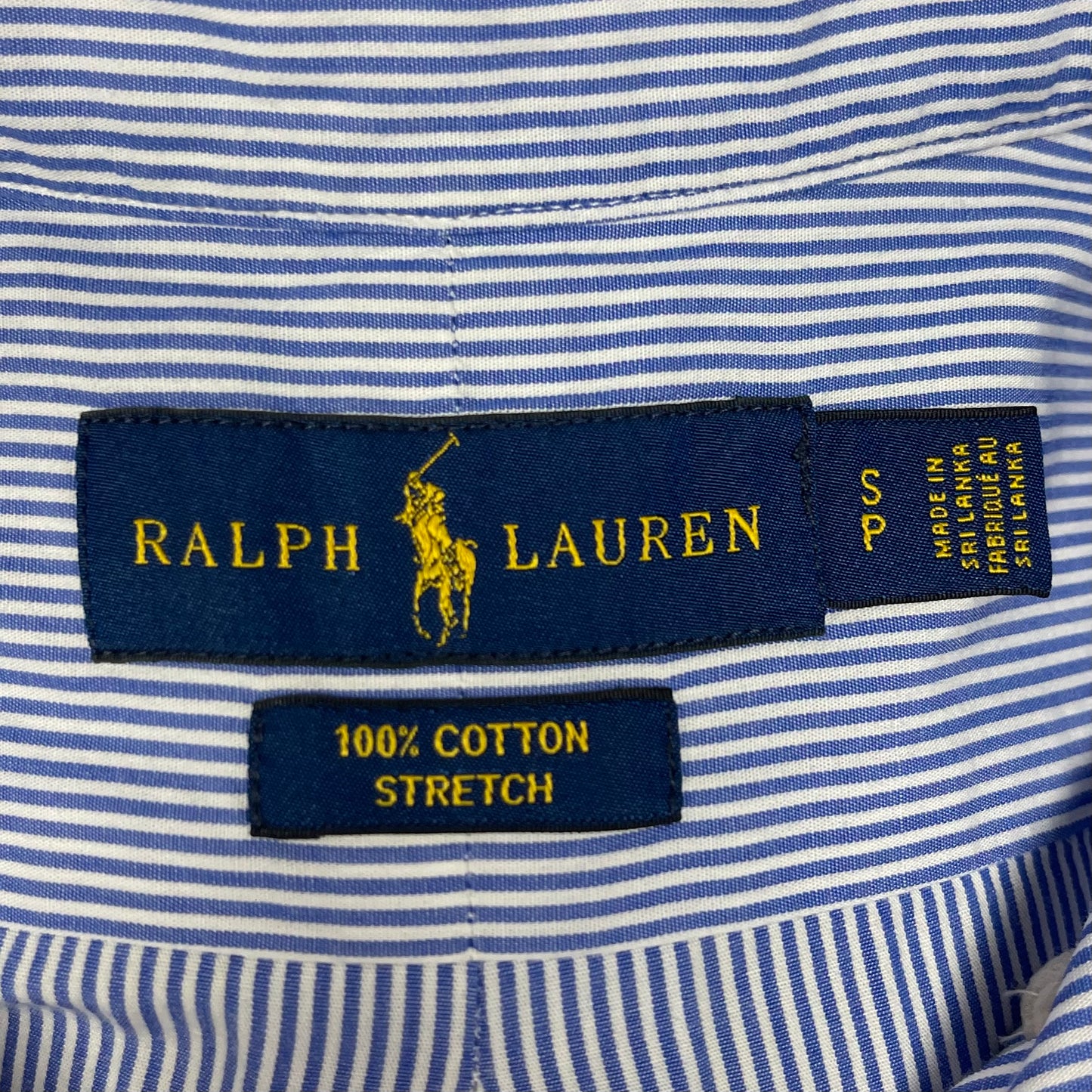 Camisa Polo Ralph Lauren 🏇🏼 con patron de finas rayas azul y blanco Talla S Entalle Regular (ver descripción)