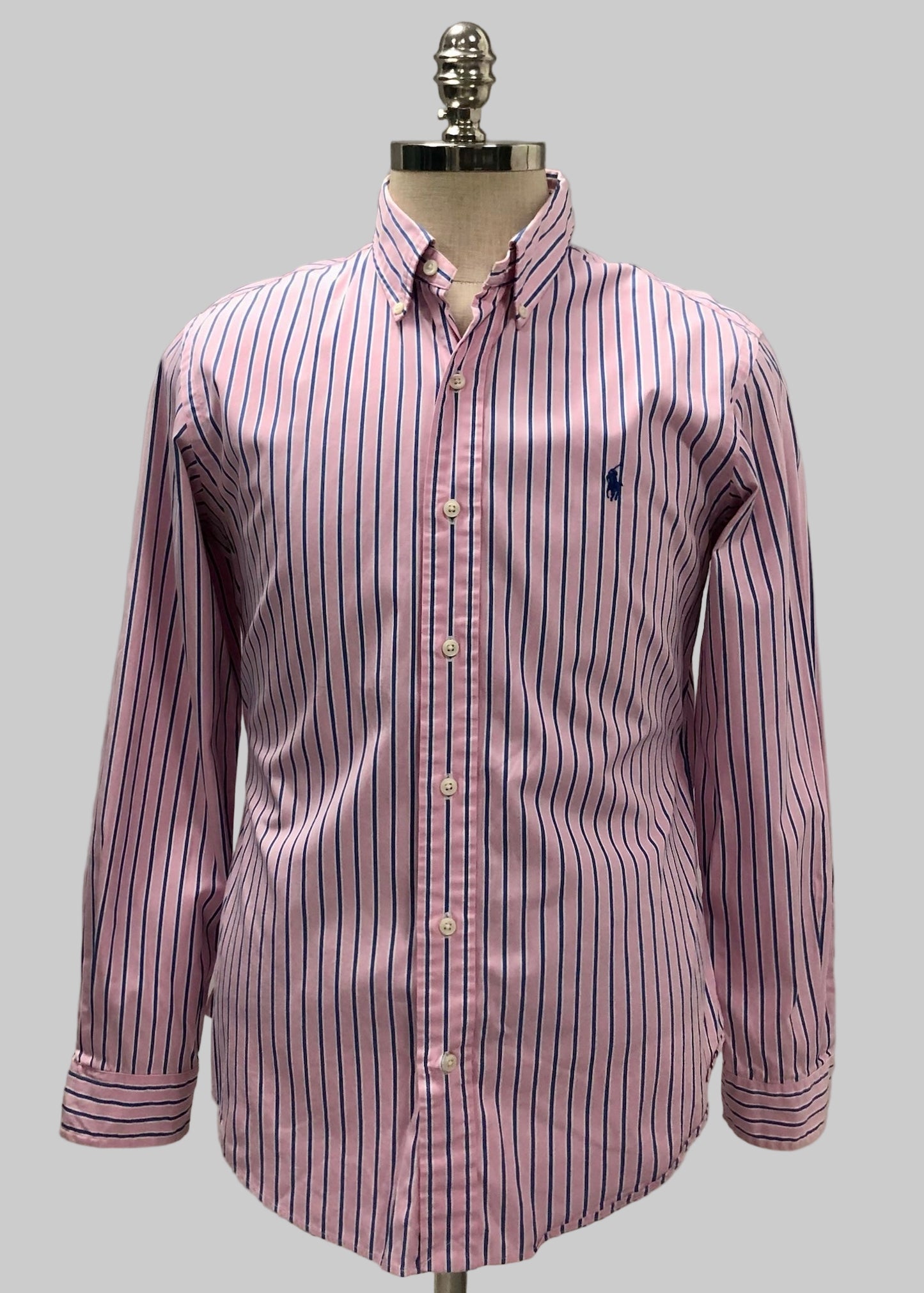 Camisa Polo Ralph Lauren 🏇🏼 Color rosado de rayas en color azul y blanco Talla L Entalle Custom Fit