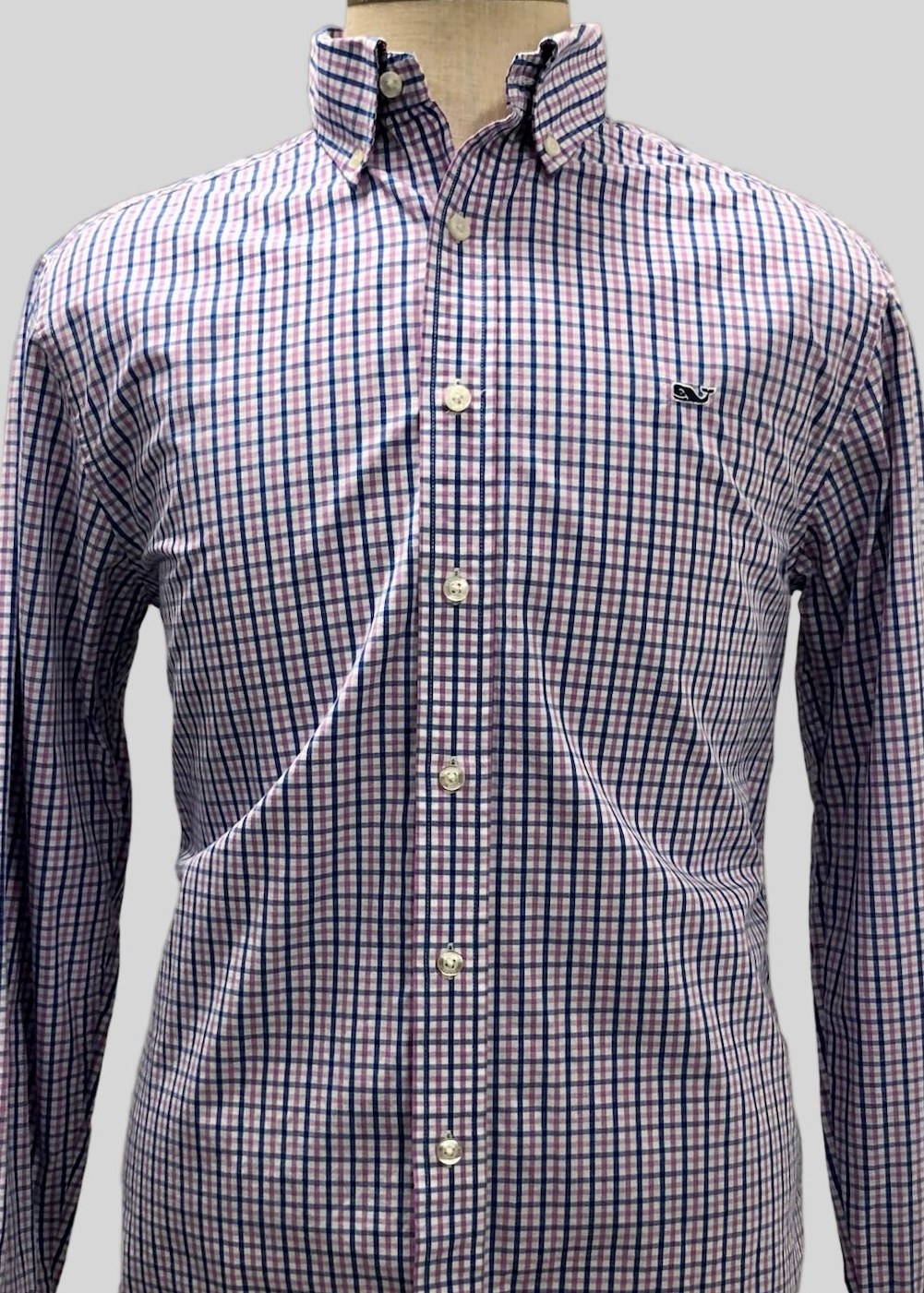 Camisa de botones Vineyard Vines 🐳 de cuadros en color rosado, azul navy y blanco Talla M Entalle Slim Fit