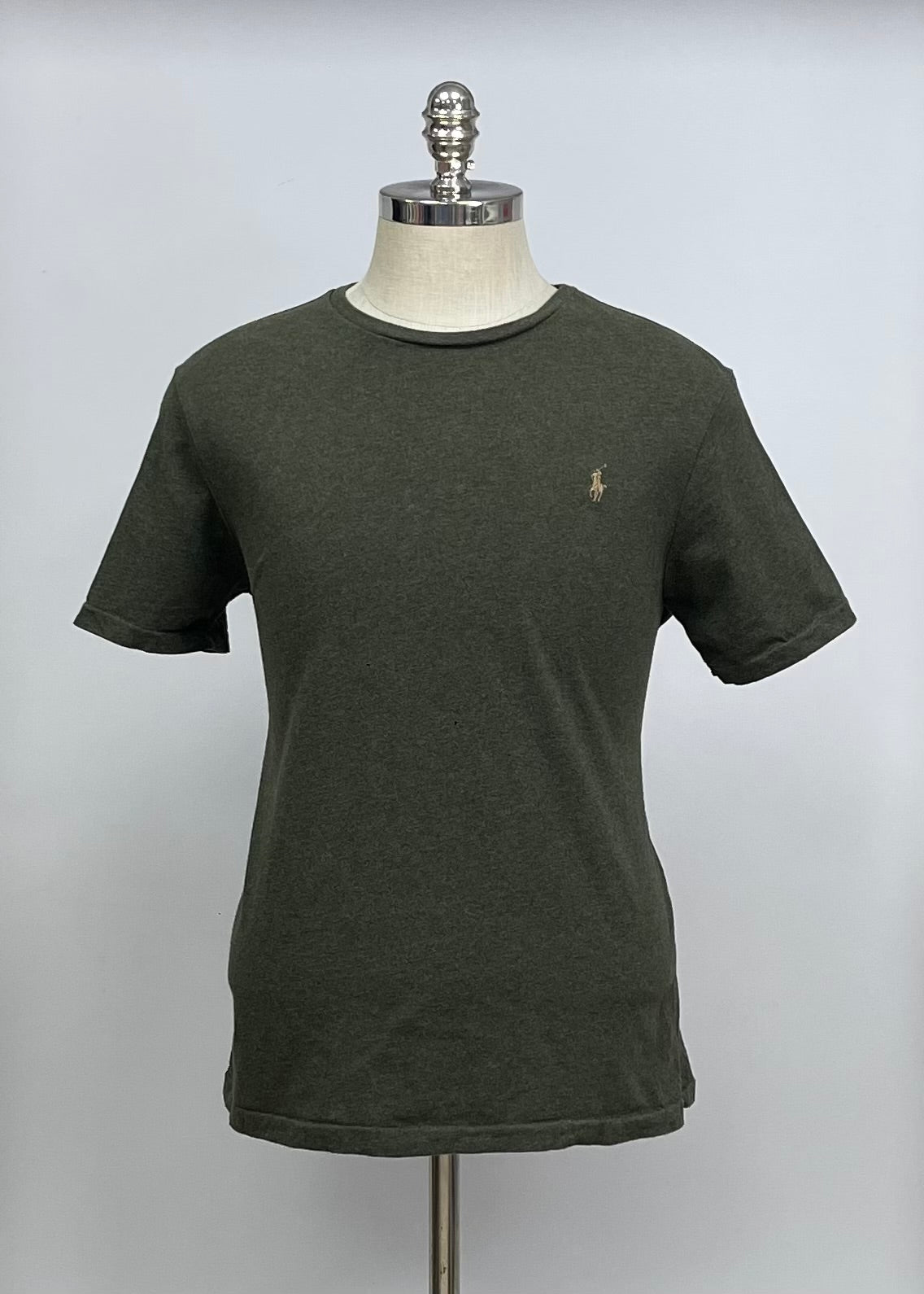 Camiseta cuello Redondo Polo Ralph Lauren 🏇🏼 color verde oliva manga corta Talla L Entalle Custom Fit