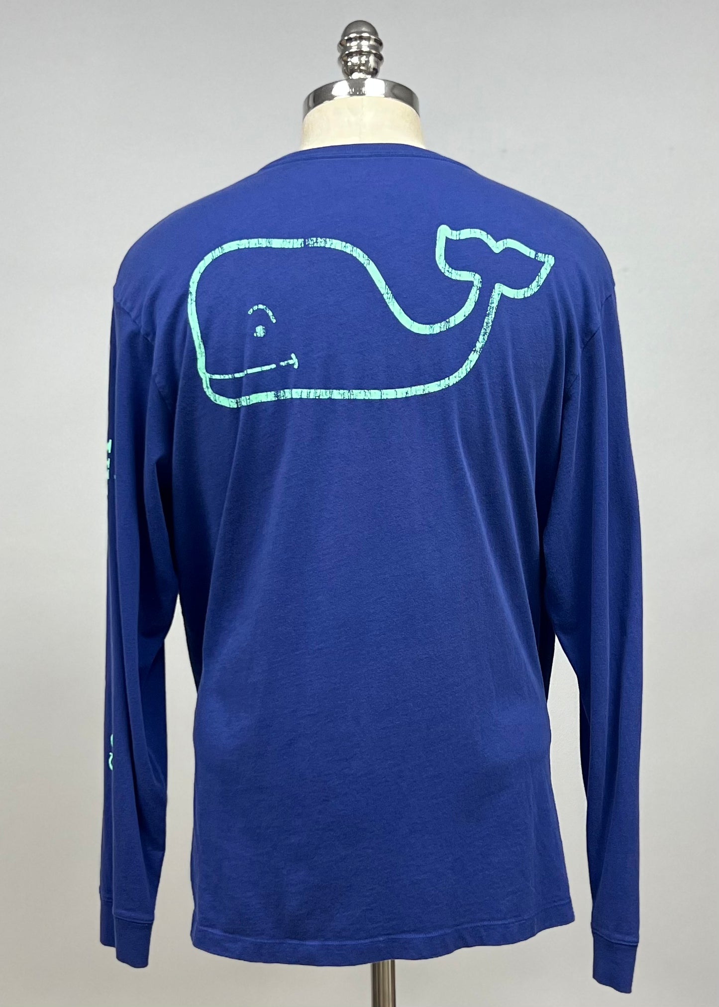 Camiseta de bolsillo Vineyard Vines 🐳 color azul con Diseño de ballena en turquesa Talla Large