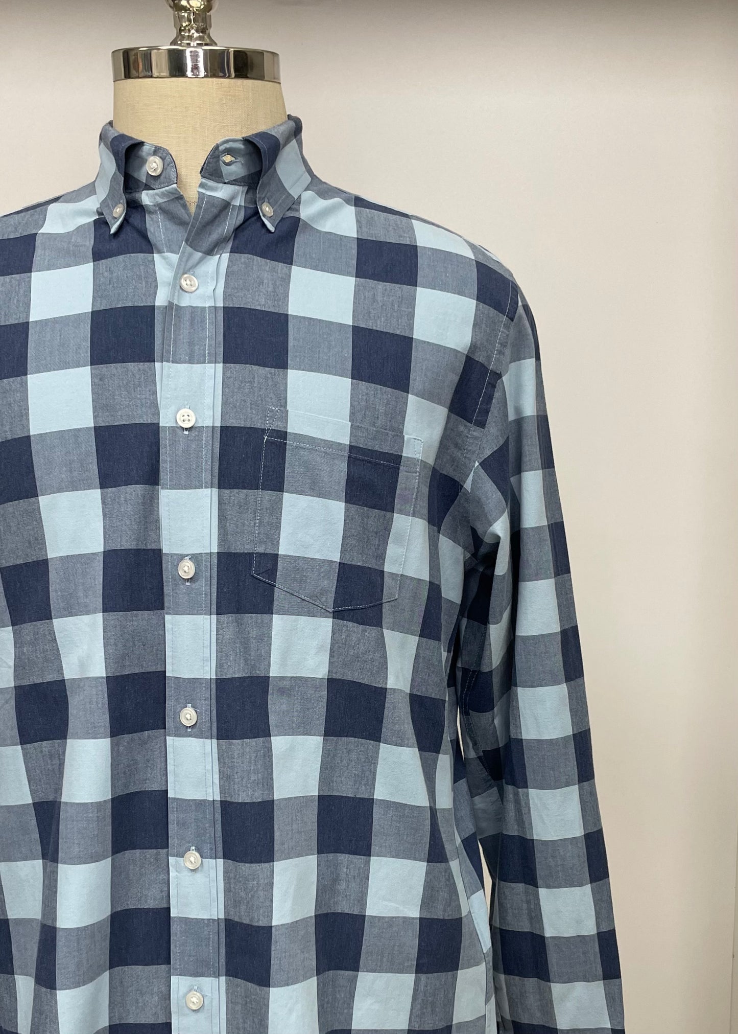 Camisa J.Crew 🇺🇸 con patrón de cuadros en color celeste y azul Talla M Entalle Regular