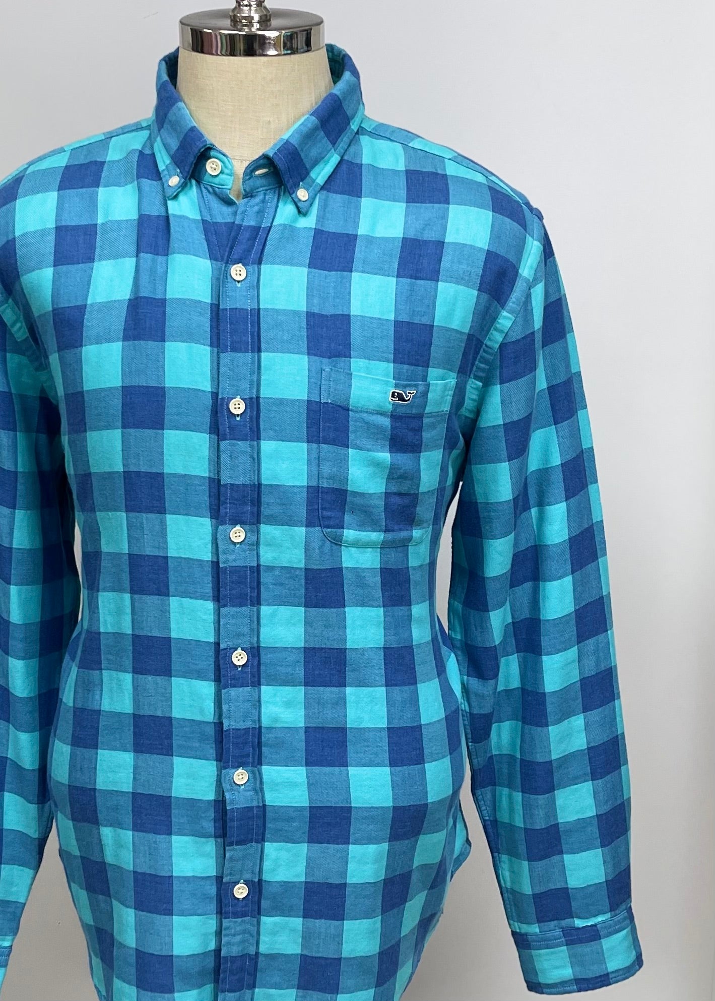 Camisa de botones Vineyard Vines 🐳 con patrón de cuadros en color azul y turquesa Talla XL Entalle Slim Fit