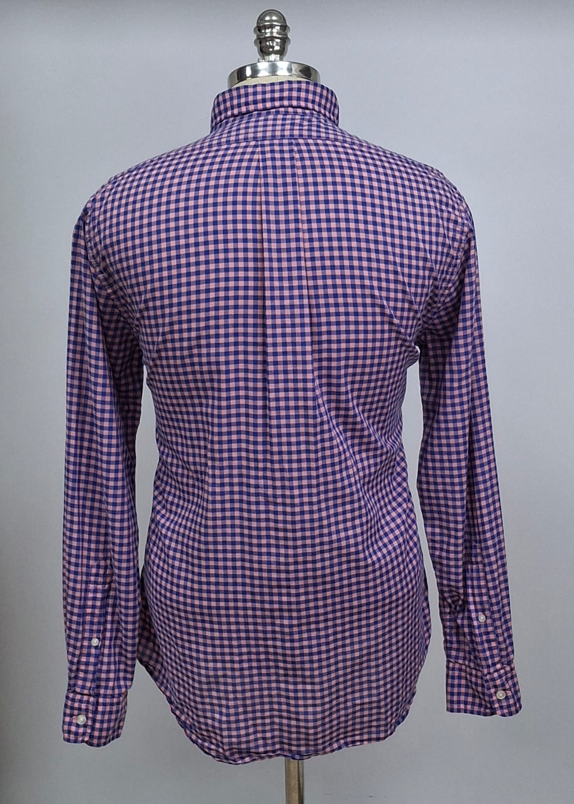 Camisa de botones Vineyard Vines 🐳 con patrón de cuadros en color rosado y azul Talla M Entalle Slim Fit