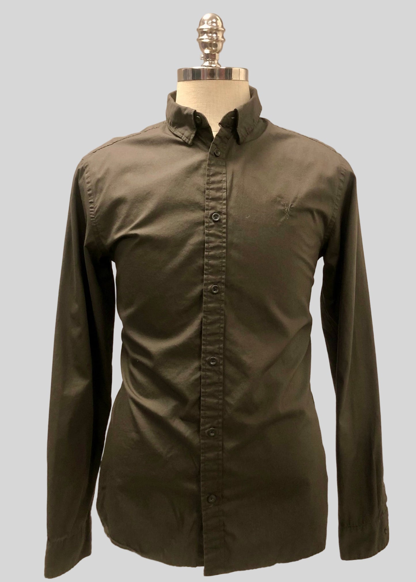 Camisa de botones Allsaints 🦌 color marrón oscuro Talla M Entalle Regular