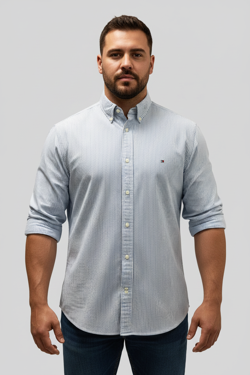 Camisa Tommy Hilfiger 🇺🇸 Oxford con patrón de rayas en color celeste y blanco Talla XL Entalle Regular
