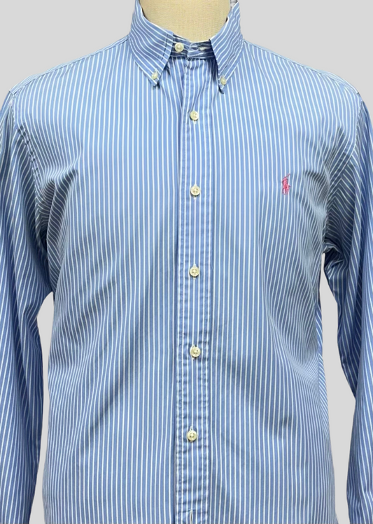 Camisa Polo Ralph Lauren 🏇🏼 color celeste con patron de rayas en color Blanco Talla L Entalle Custom Fit