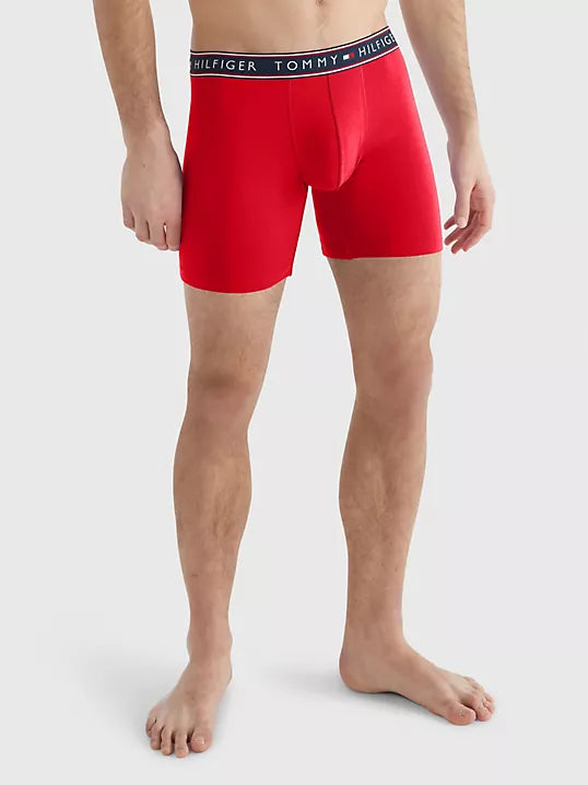 Paquete de 4 Boxer Briefs Tommy Hilfiger 🇺🇸  Tela algodón stretch color rojo, gris y negro Talla M