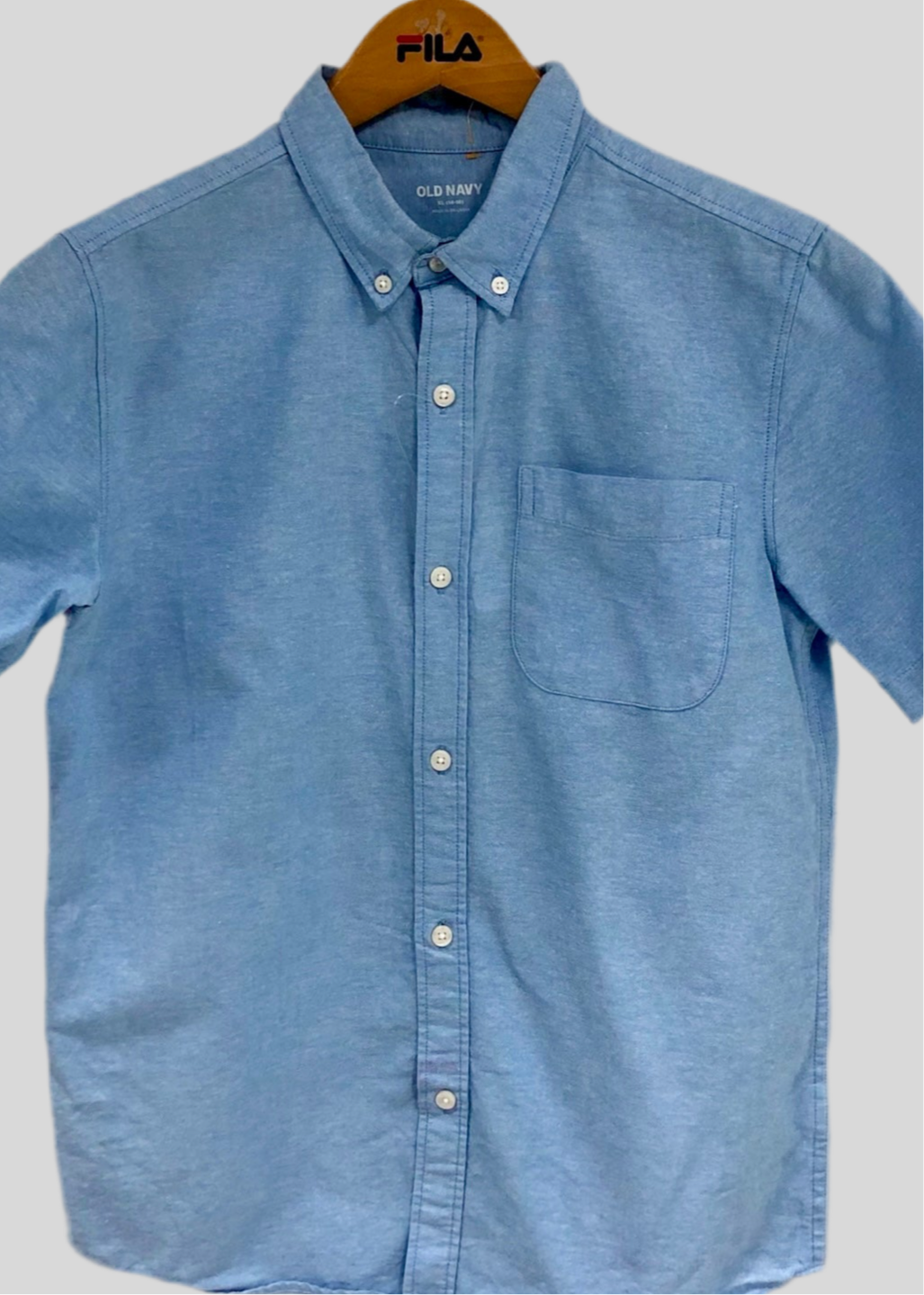 Camisa de niño Old Navy 🇺🇸 Oxford color celeste claro Talla XL (14-16) Entalle Regular