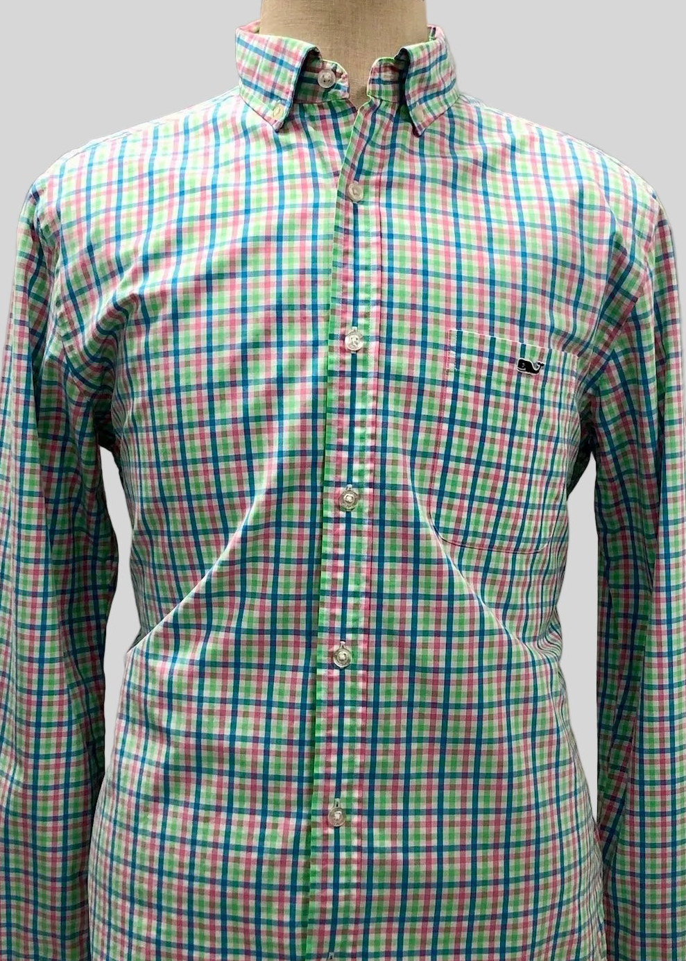 Camisa de botones Vineyard Vines 🐳 color blanco de cuadros en rosado, azul y verde Talla M Entalle Clásico