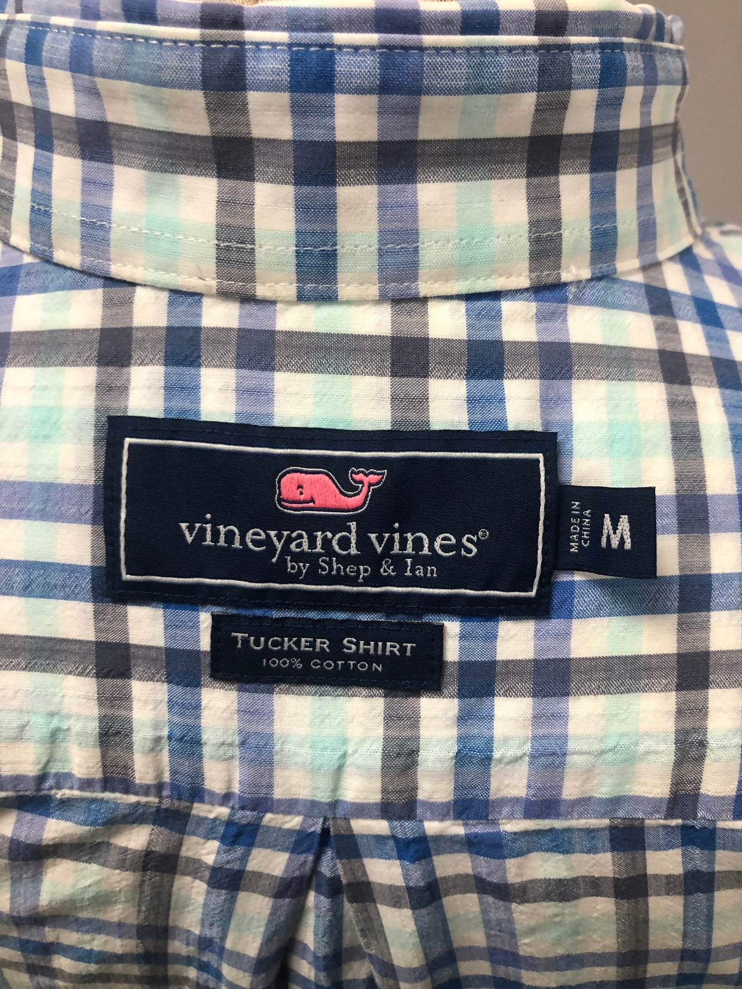 Camisa de botones Vineyard Vines 🐳 color blanco de cuadros en color azul, celeste y negro Talla M Entalle Regular