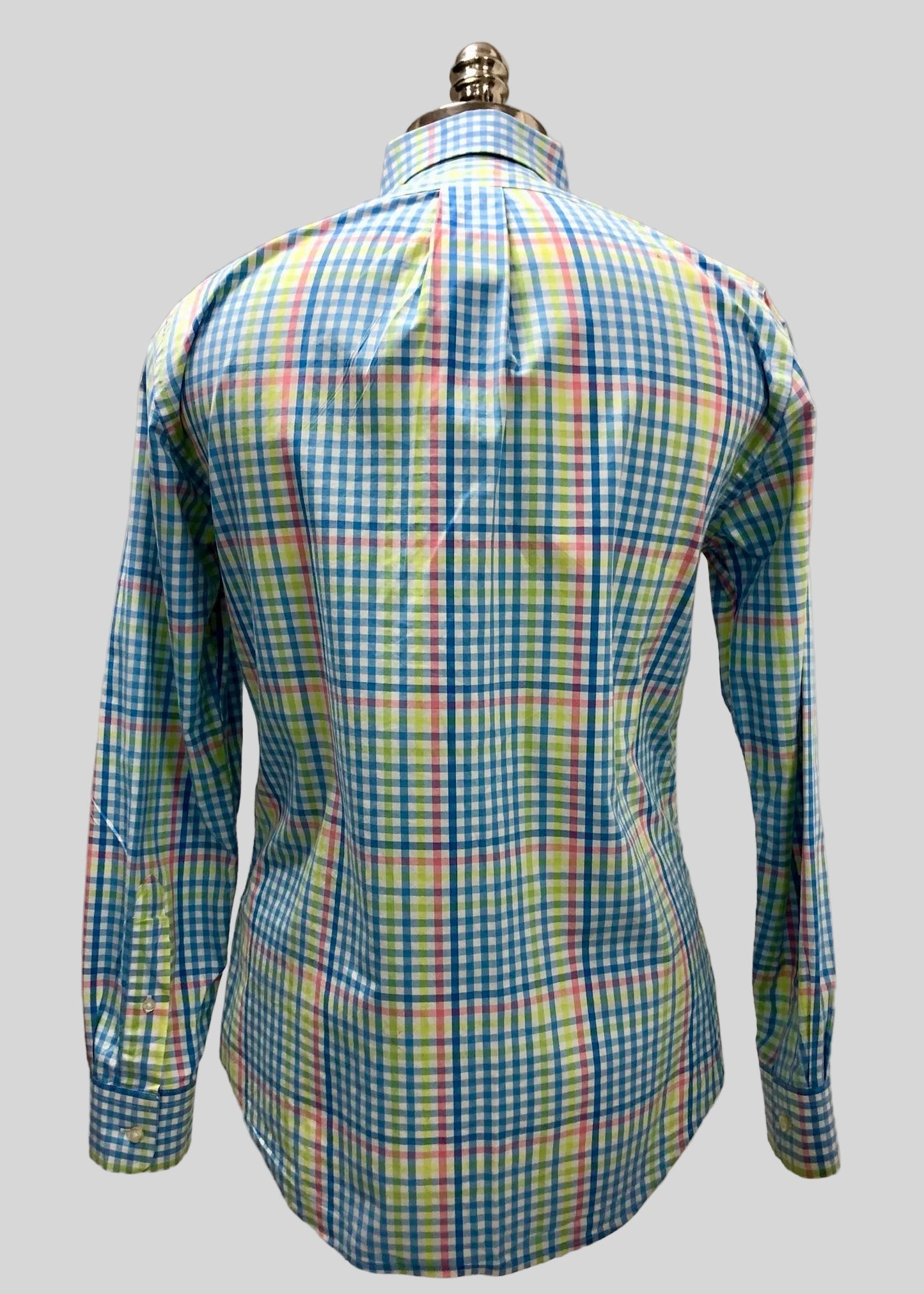 Camisa de botones Vineyard Vines 🐳 color blanco de cuadros en color rosado, verde y celeste Talla S Entalle Slim Fit (ver descripción)