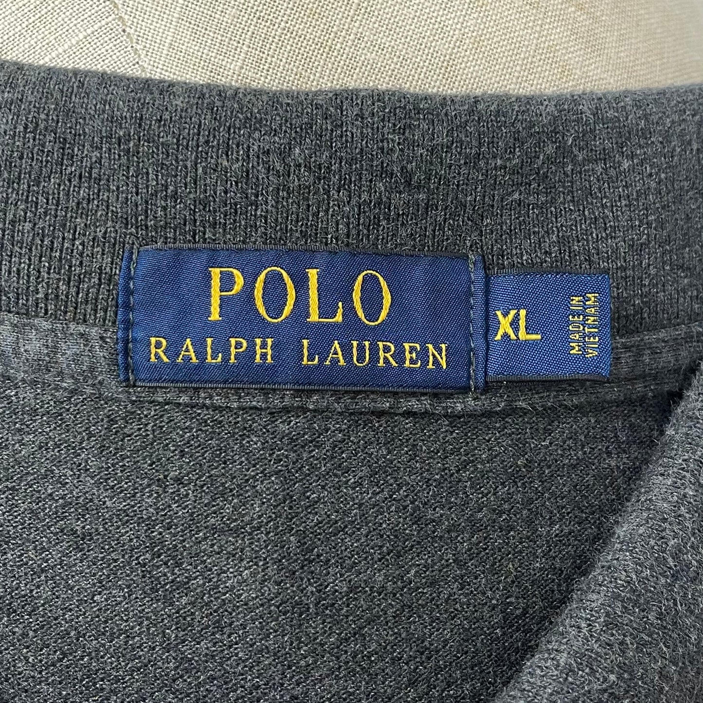 Camiseta Polo Ralph Lauren 🏇🏼 color gris oscuro Talla XL Entalle Regular