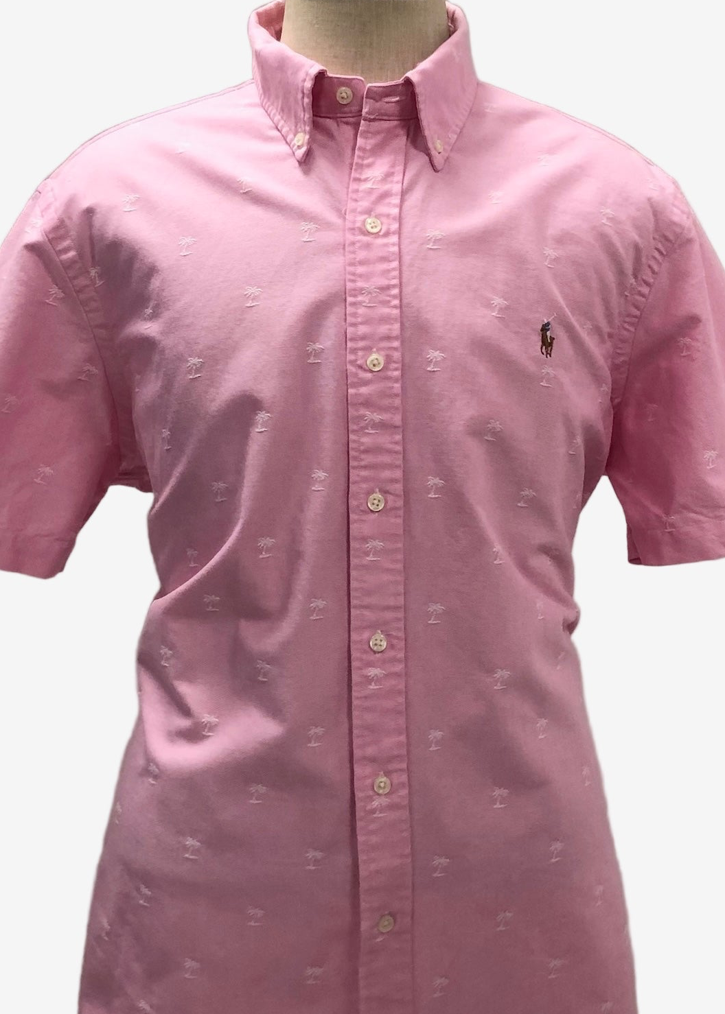 Camisa de botones Polo Ralph Lauren 🏇🏼 Oxford color rosado con diseño de palmeras  en blanco Talla L Entalle Clásico