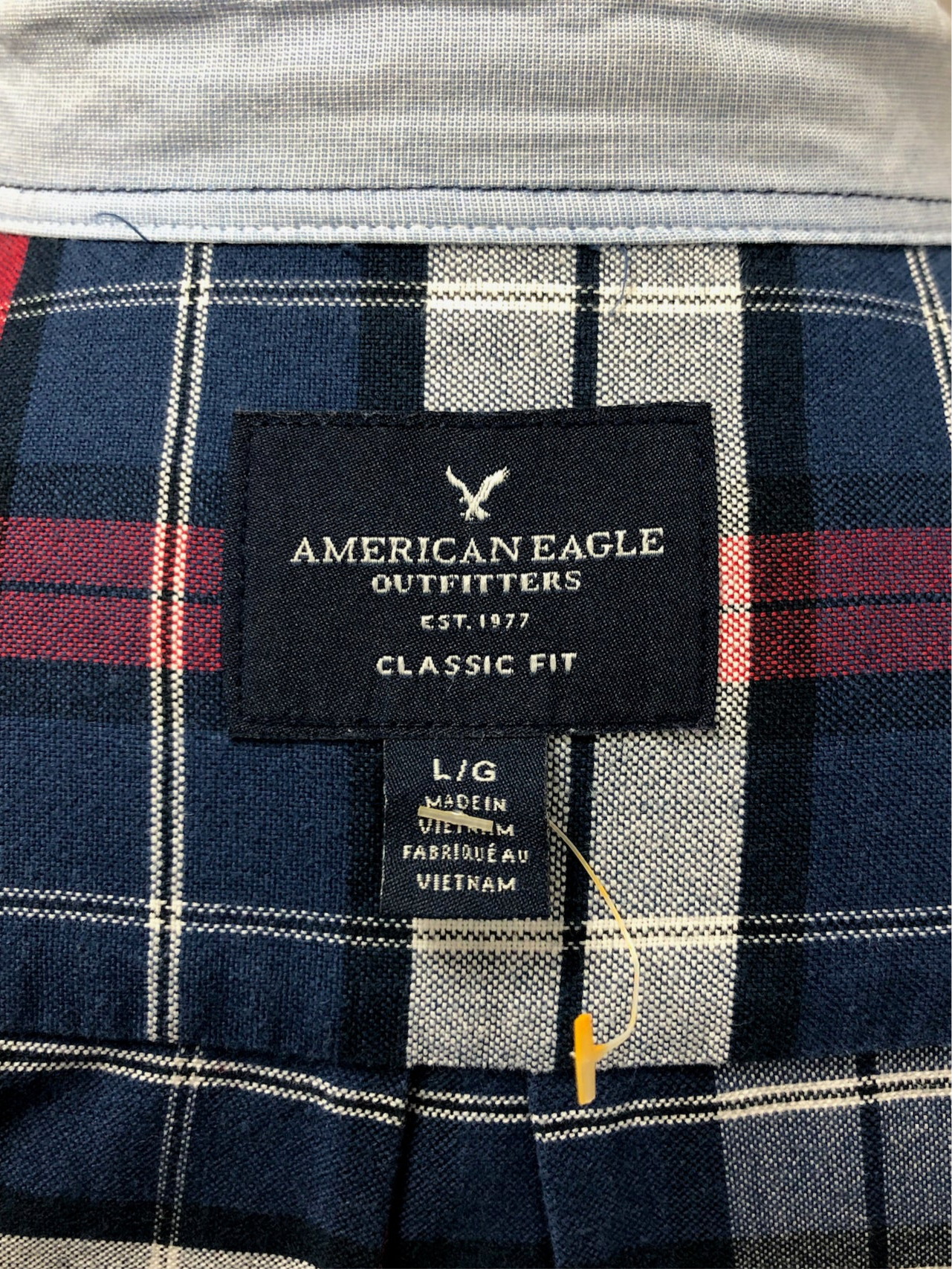 Camisa de botones American Eagle 🦅 de cuadros en color azul, rojo y gris Talla L Entalle Clásico