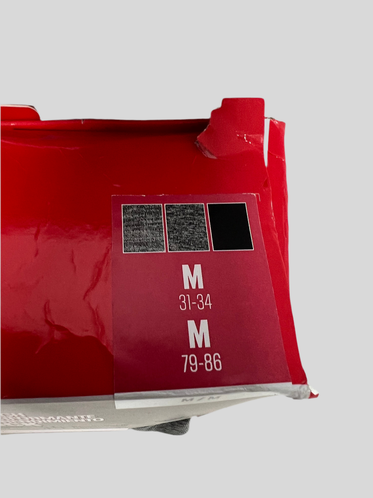 Combo de 3 Boxers Briefs Under Armour 🏋🏽 Tela Performance Tech de 9” de largo color negro, gris claro y oscuro Talla M