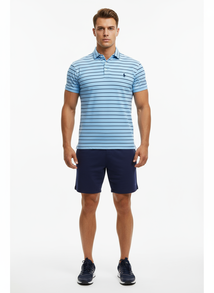 Camiseta Polo Ralph Lauren 🏇🏼 color celeste con patrón de rayas color negro y blanco Talla S Entalle Regular