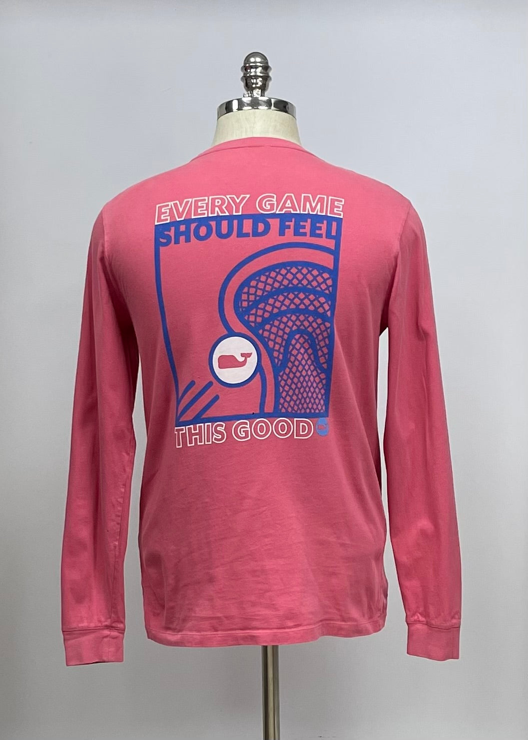 Camiseta de bolsillo Vineyard Vines 🐳 color rosado con Diseño Every Game Talla Small