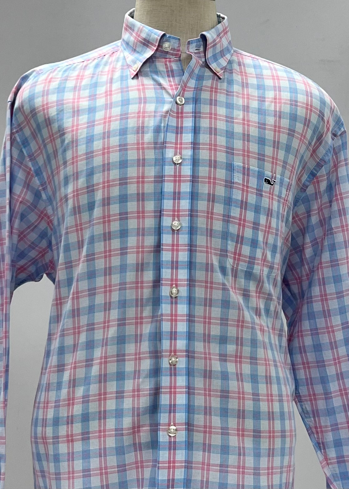 Camisa de botones Vineyard Vines 🐳 color blanco de cuadros en color rosado y celeste Talla XL Entalle Clasico