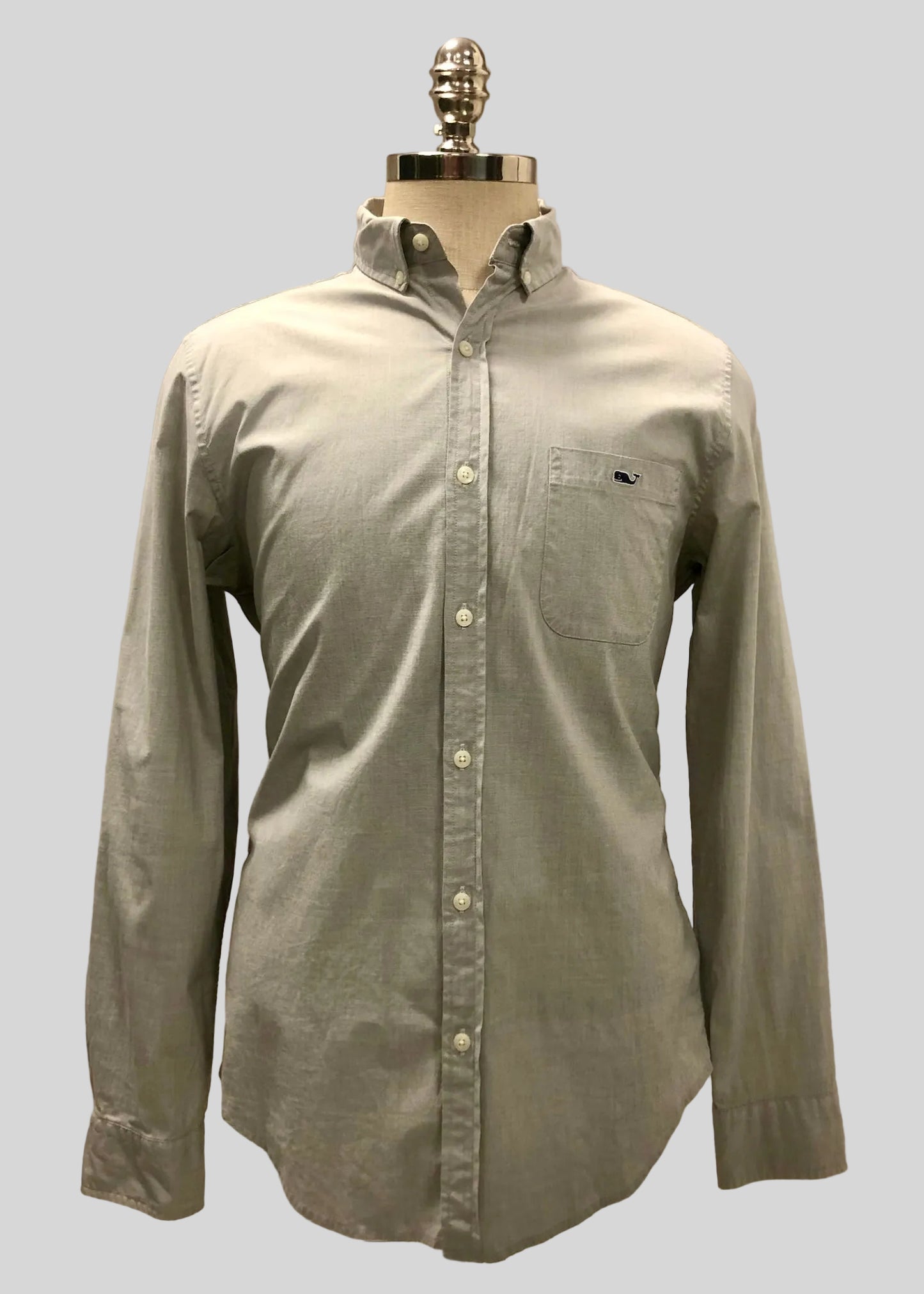 Camisa de botones Vineyard Vines 🐳 Color gris claro Talla M Entalle Slim Fit