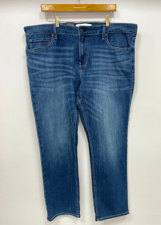 Pantalon jeans Calvin Klein 🇺🇸 color azul con prelavado Talla 40x30 Corte Regular