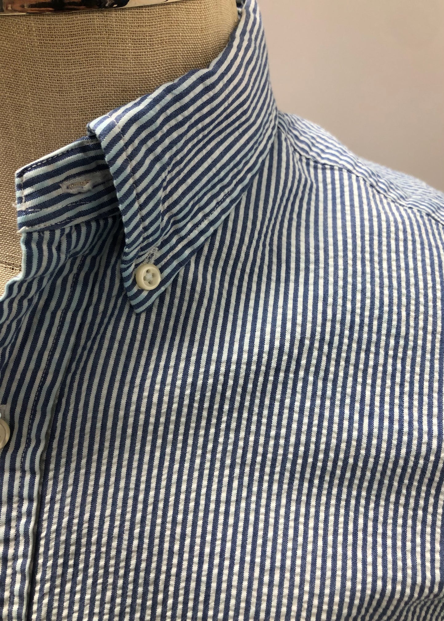 Camisa Polo Ralph Lauren 🏇🏼 Seersucker de rayas en color azul y blanco Talla S Entalle Regular