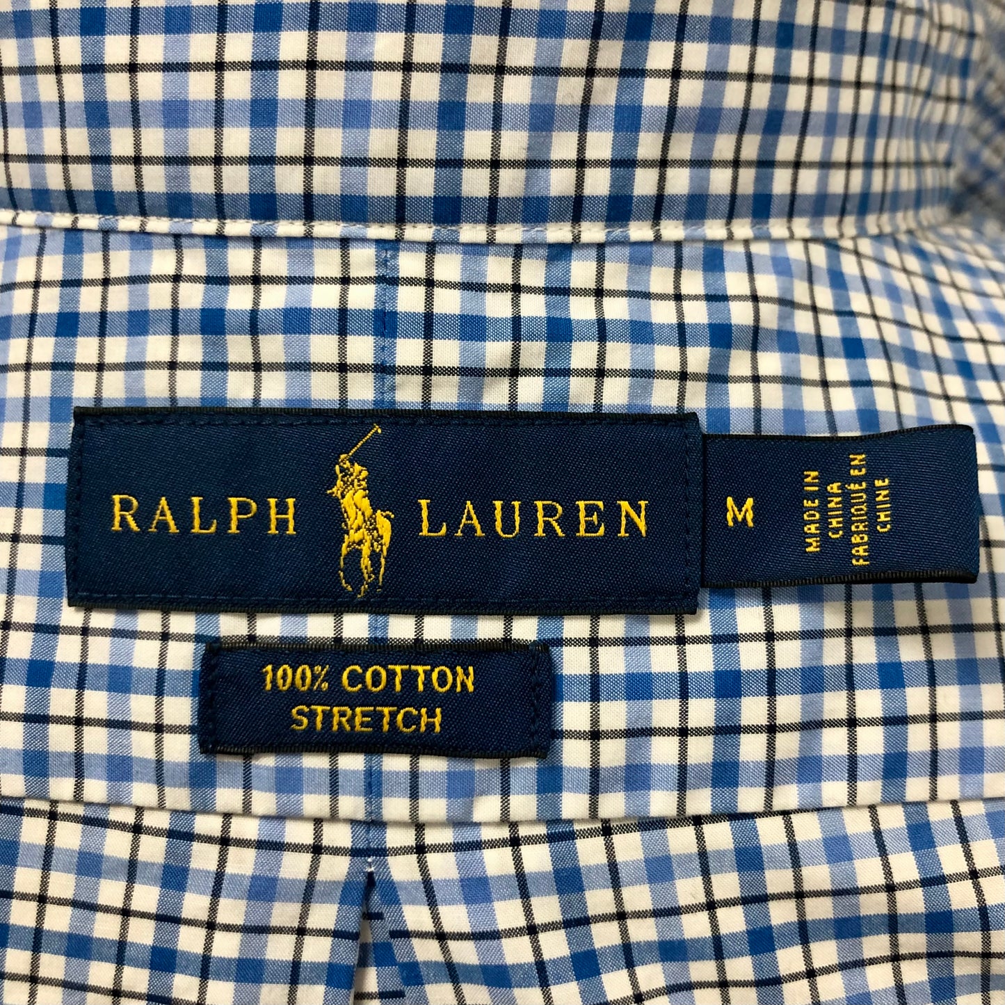 Camisa Polo Ralph Lauren 🏇🏼 color blanco con patron de cuadros en celeste y azul navy Talla M Entalle Regular