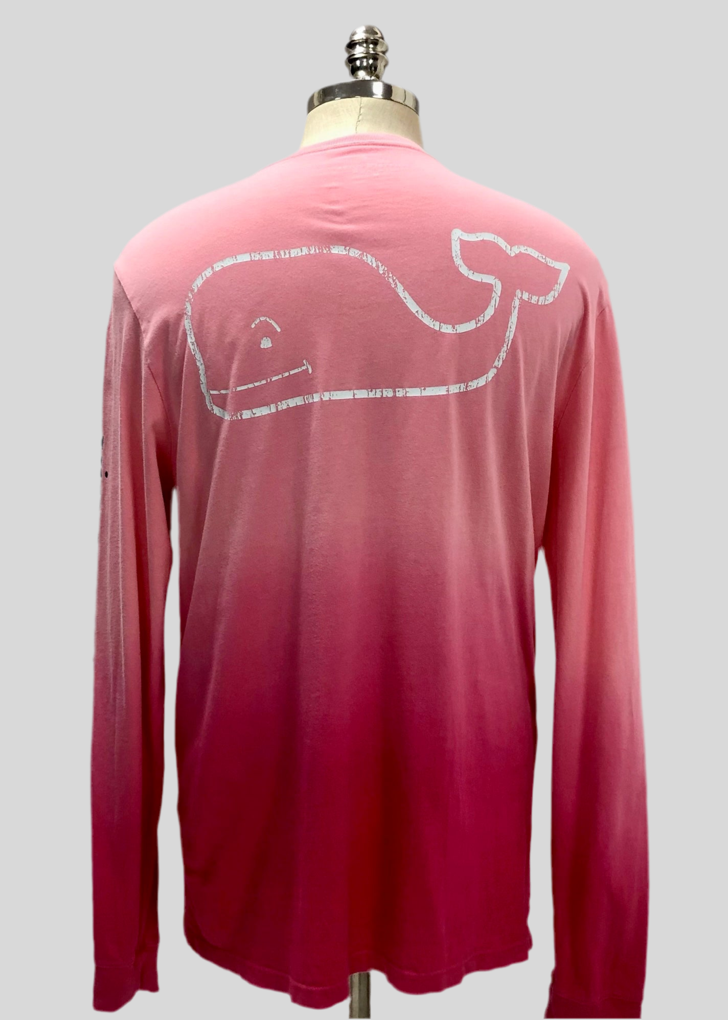 Camiseta cuello redondo Vineyard Vines 🐳 color rosado con Diseño de ballena tie dye Talla M