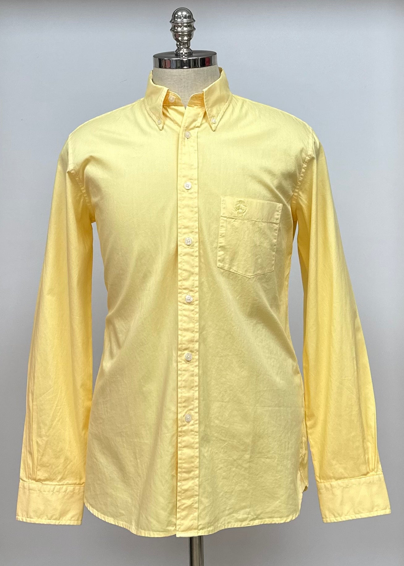 Camisa de botones Brooks Brothers 🐑 color amarillo Talla M Entalle Regular