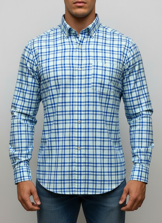 Camisa de botones Vineyard Vines 🐳 Performance con patrón de cuadros en color celeste, azul y blanco Talla M Entalle Clásico