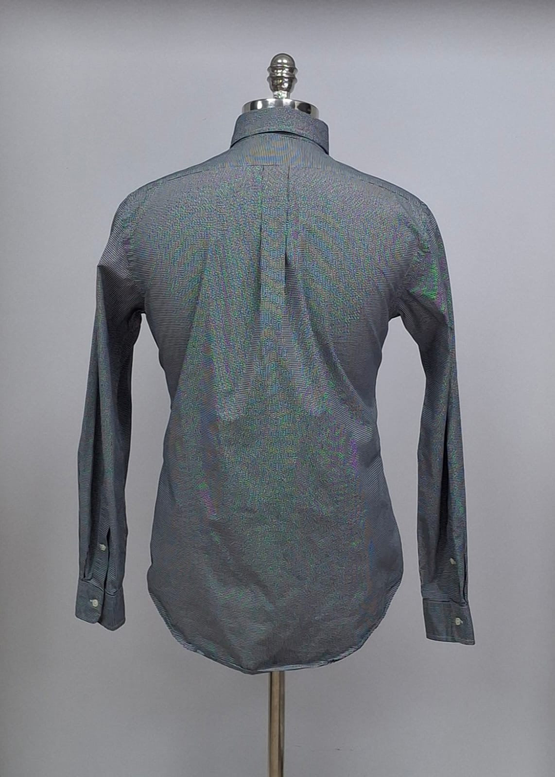 Camisa Polo Ralph Lauren 🏇🏼 con patron de cuadros finos en negro y blanco Talla M Entalle Regular