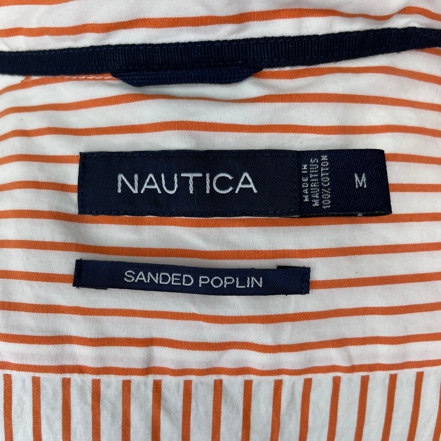 Camisa Nautica ⚓️ con patron de rayas en color naranja y blanco Talla M Entalle Clásico